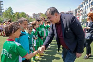 Başkan Tugay’dan amatör spor kulüplerine destek!