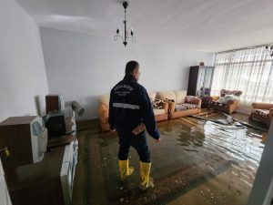 Karşıyaka Belediyesi’nde taşkın alarmı