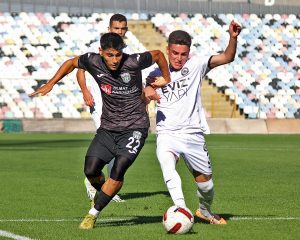 BORNOVA 1877: 3 – KUŞADASISPOR: 2