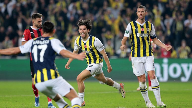 Fenerbahçe sahasında konuk ettiği