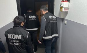 İzmir’de FETÖ şüphelilerine yönelik operasyon: 14 gözaltı