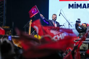 CHP’li Duman “Atatürk’ün yolundan yürüyenlere güç verin”!