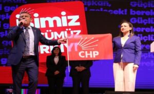 Özgür Özel’den Selçuk’ta Süleyman Soylu açıklaması: Türkiye’de 2 kişiye kafayı taktı!