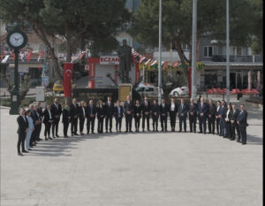 ÜNAL IŞIK ;  “GELECEĞİMİZE SAHİP ÇIKALIM” 