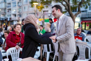 Çiftçioğlu’ndan Karşıyakalı çocukları ve ailelerini sevindiren projeler!