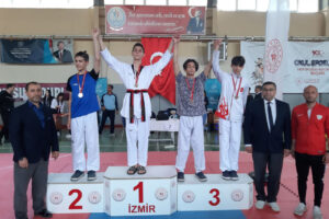 TAEKWONDO YILDIZLAR İZMİR İL ŞAMPİYONASI’NDA FOÇA RÜZGARI