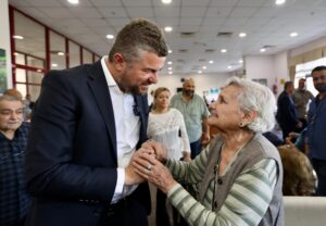 Başkan Görkem Duman’dan Buca’nın çınarlarına bayram ziyareti.