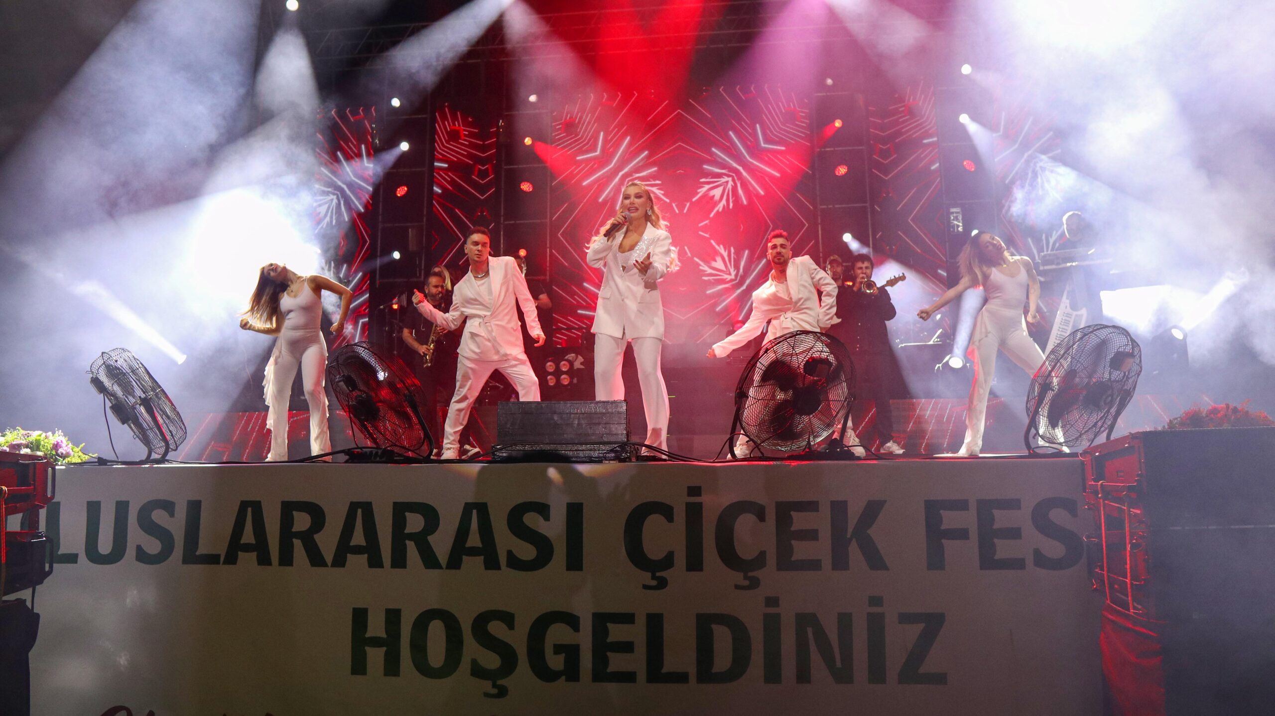 Bayındır 25. Uluslararası Çiçek Festivali’nin