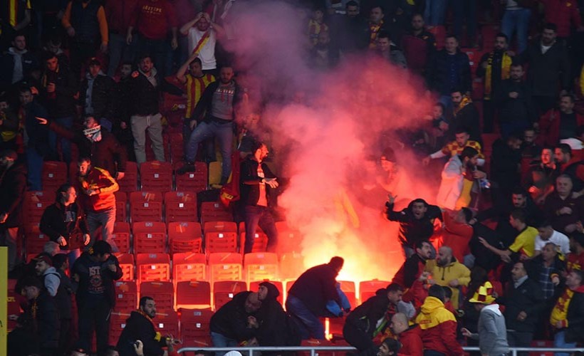 İzmir’de, Göztepe ile Altay