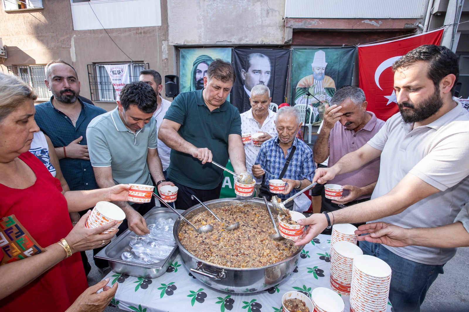 ESDER ve AKSEV’DEN ANLAMLI AŞURE LOKMASI…