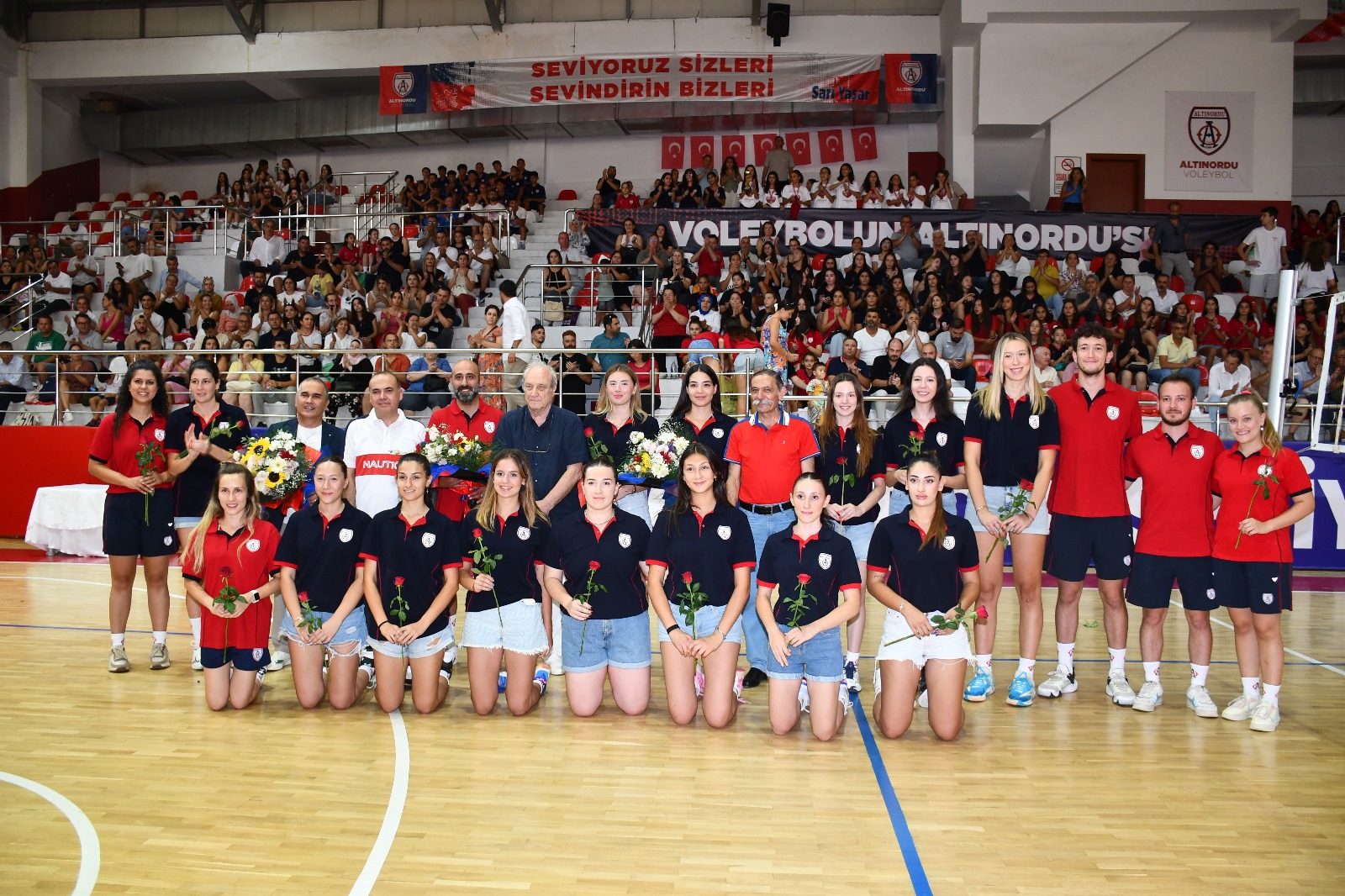 Altınordu Voleybol Sezonu Açtı