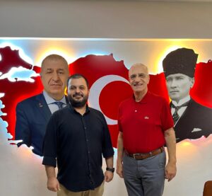 ZAFER PARTİSİ BAYRAKLI İLÇE’DE AVUKAT ÇAĞRI ALTINIŞIK DÖNEMİ