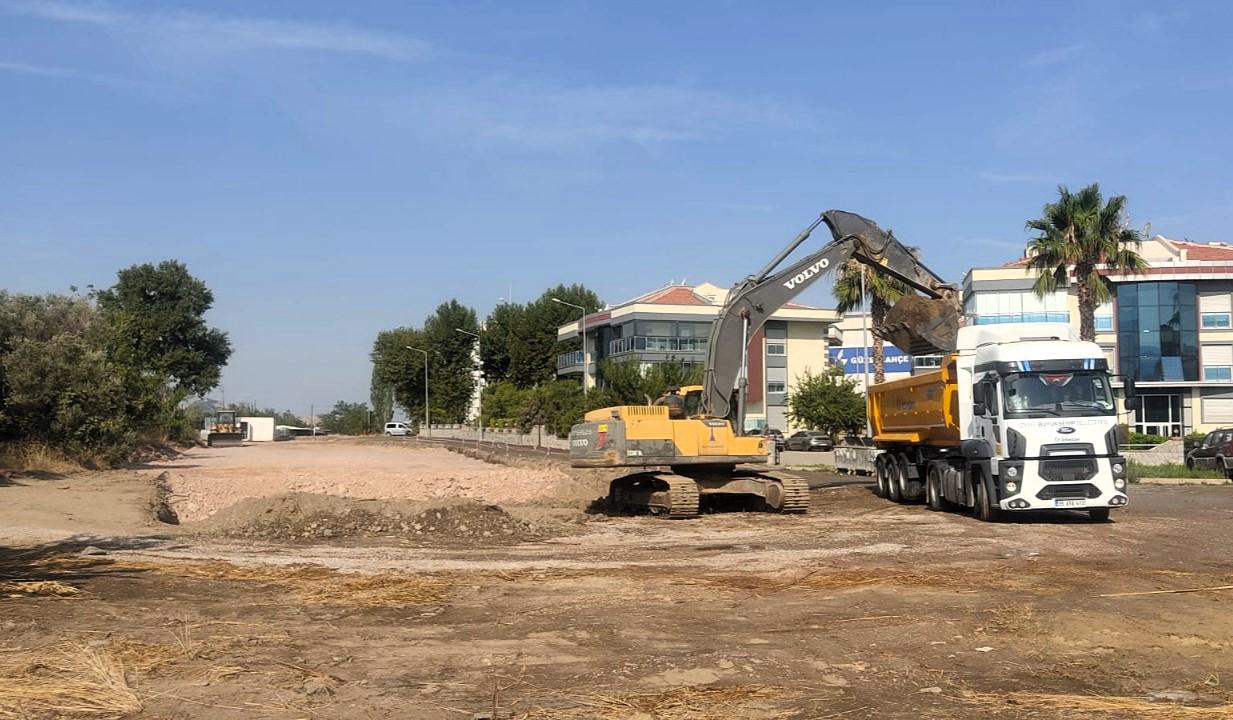 İzmir’de Yeni açılan yollar trafiğe nefes oldu