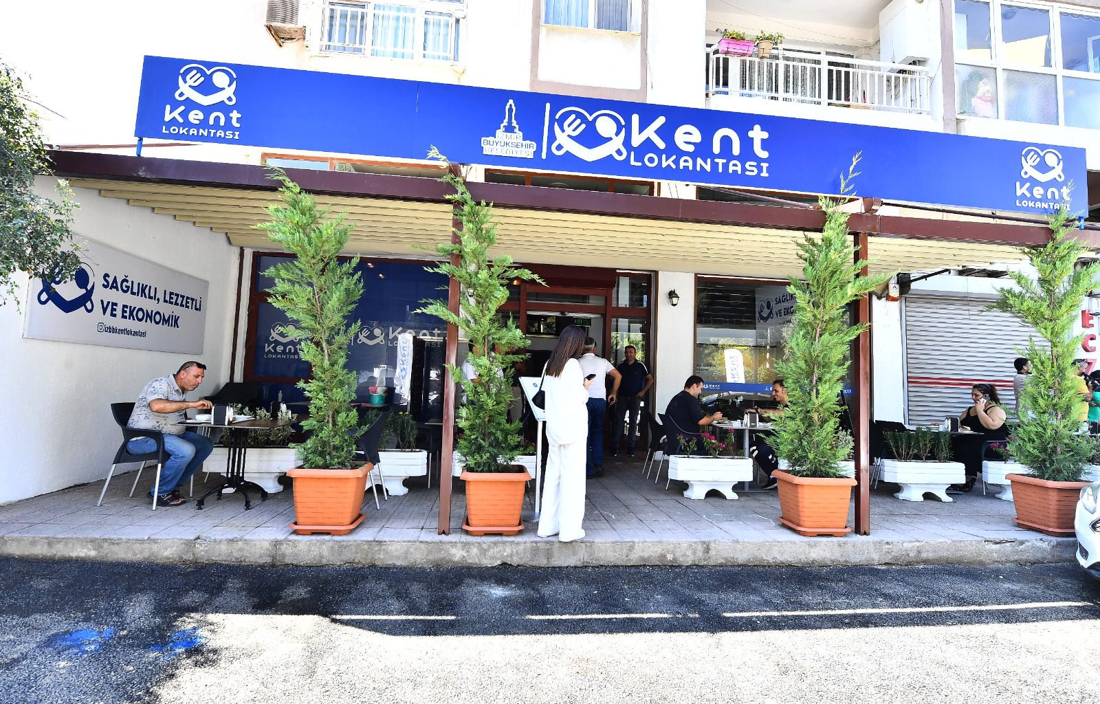 Kemeraltı ve Çiğli’nin ardından Kent lokantası Karabağlar’da açıldı