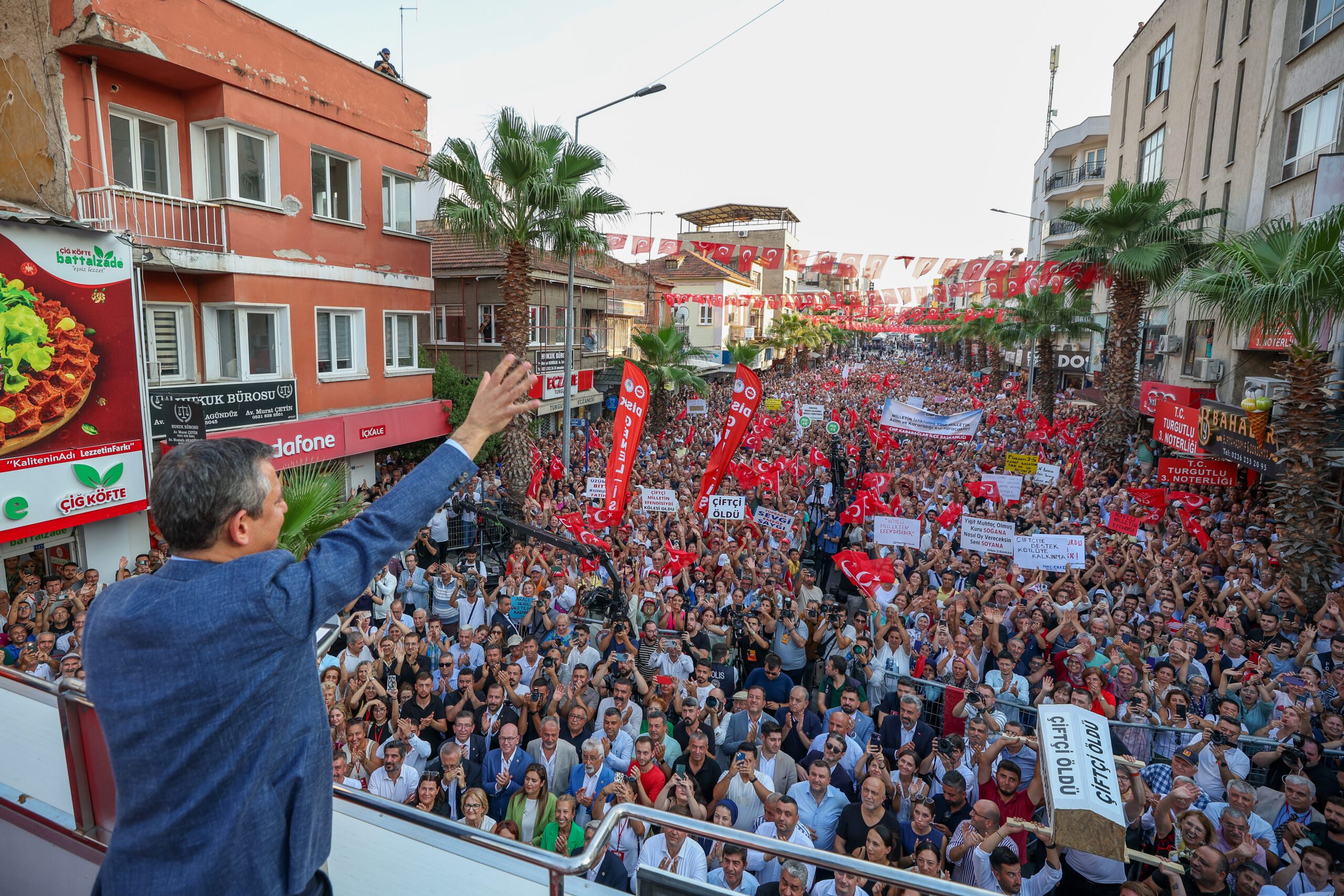 ÖZGÜR ÖZEL : Sen dünya liderisin ya enflasyonda geçebildiğin ülke “ZİMBABWE”