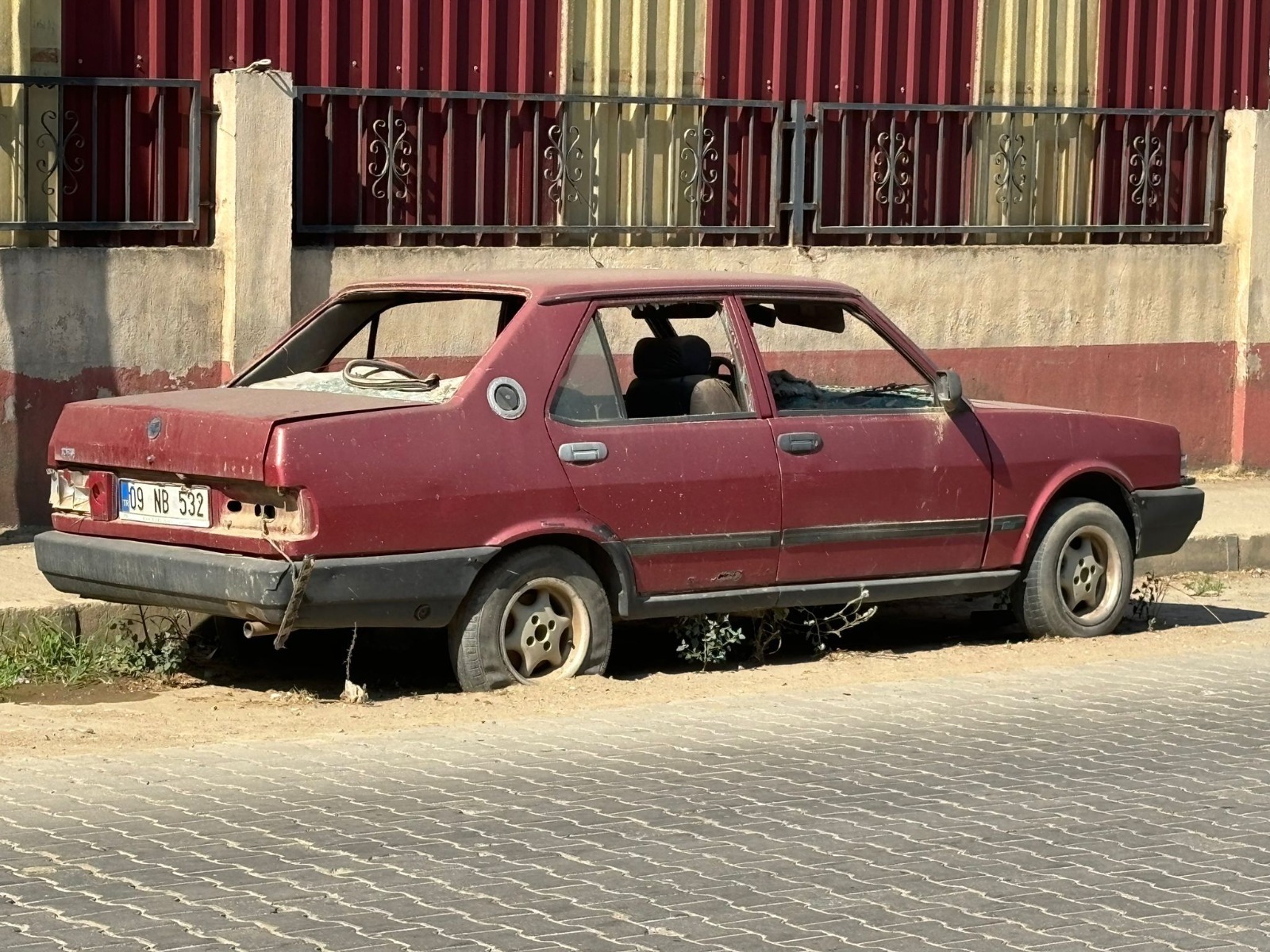 Hurda araç, iş makinası ve tarım aletleri toplanıyor