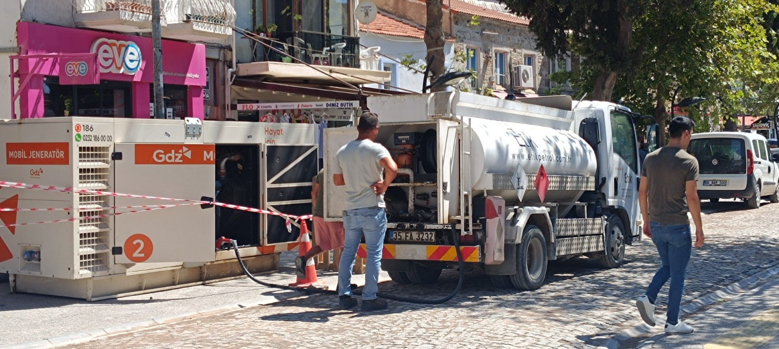 FOÇADA ELEKTRİKSİZ YAZ