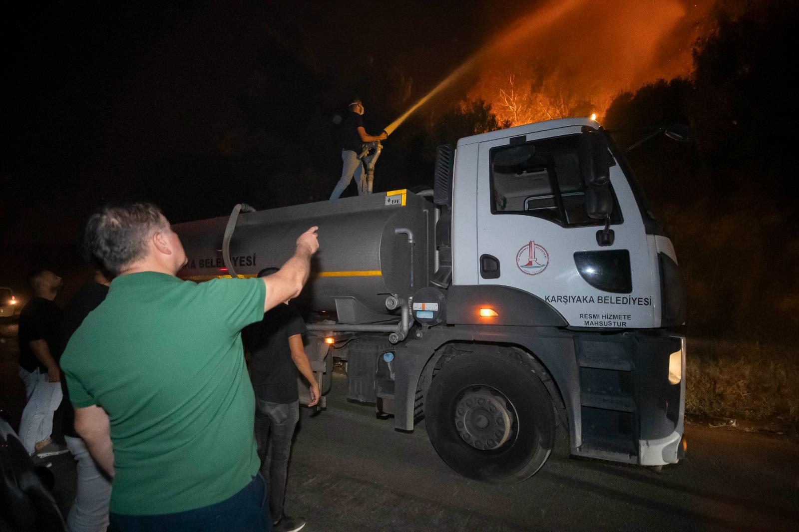 Başkan Tugay yangın bölgesinde: “Belediyemizin tüm birimleriyle sahadayız”