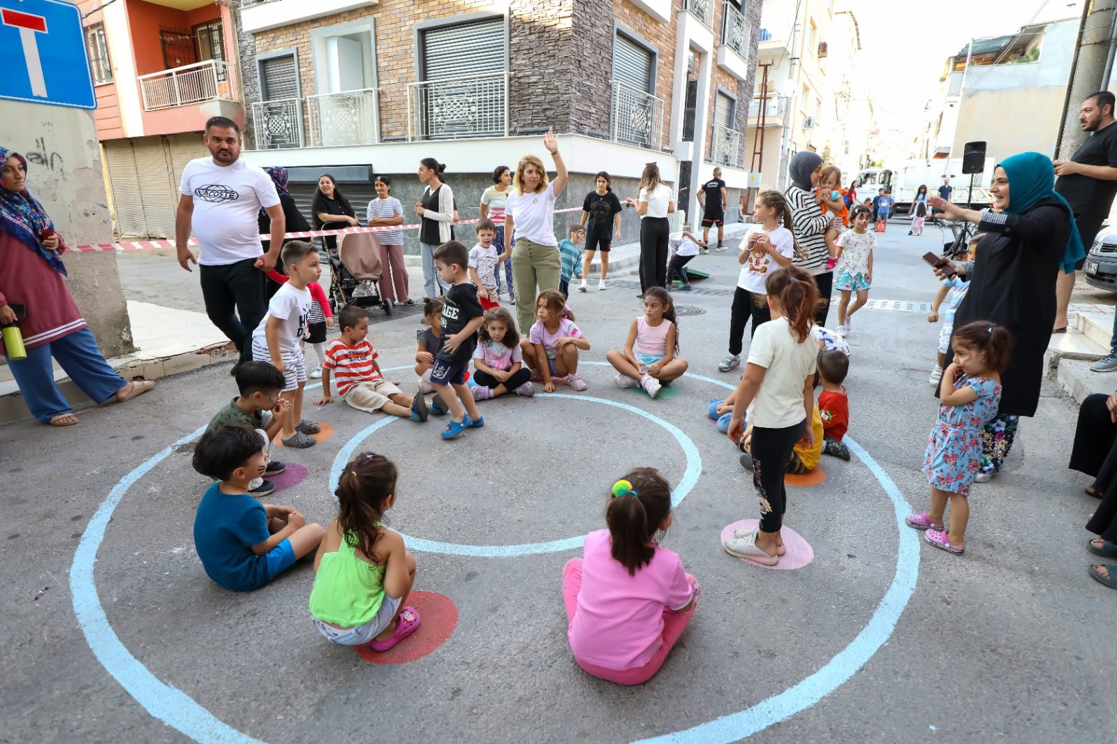 ‘Sokak Senin’e coşkulu final 