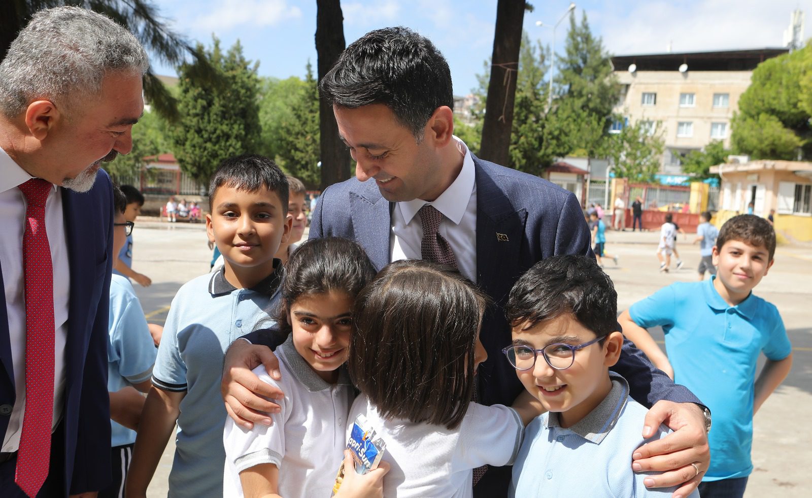 Başkan Önal’dan öğrencilere sürpriz ziyaret