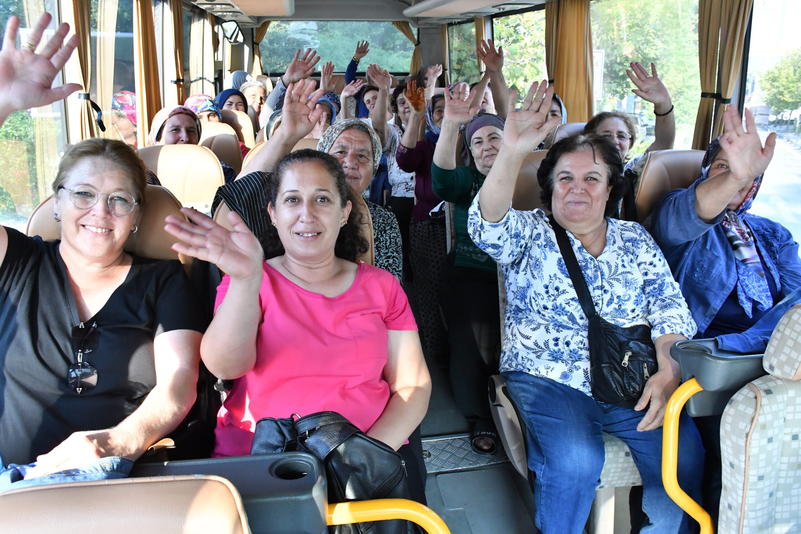 Gölmarmaralı Kadınlar Tarihi Mekanları Gezdi