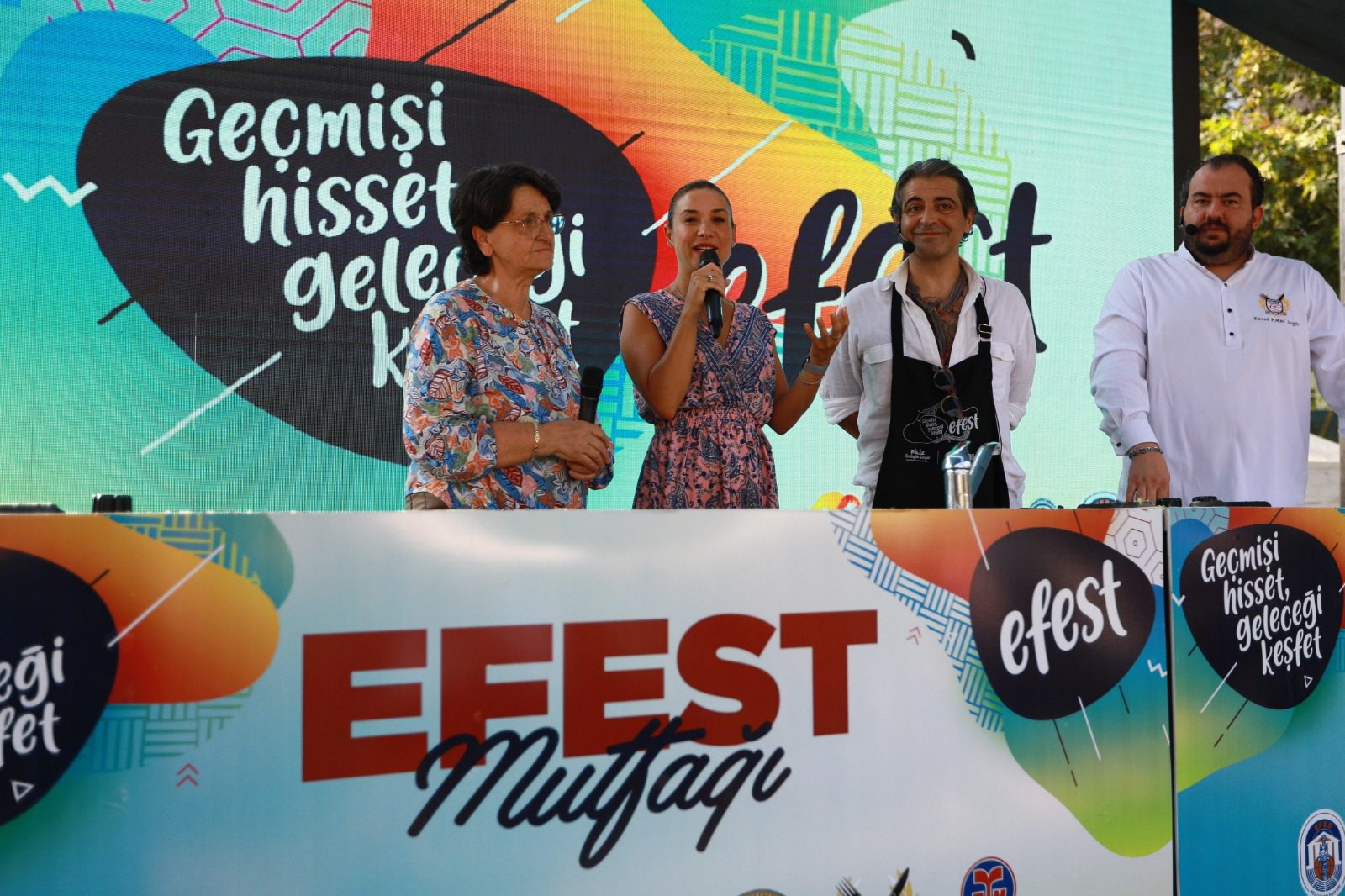 EFEST Festivalinde ZARA ile Çoştular