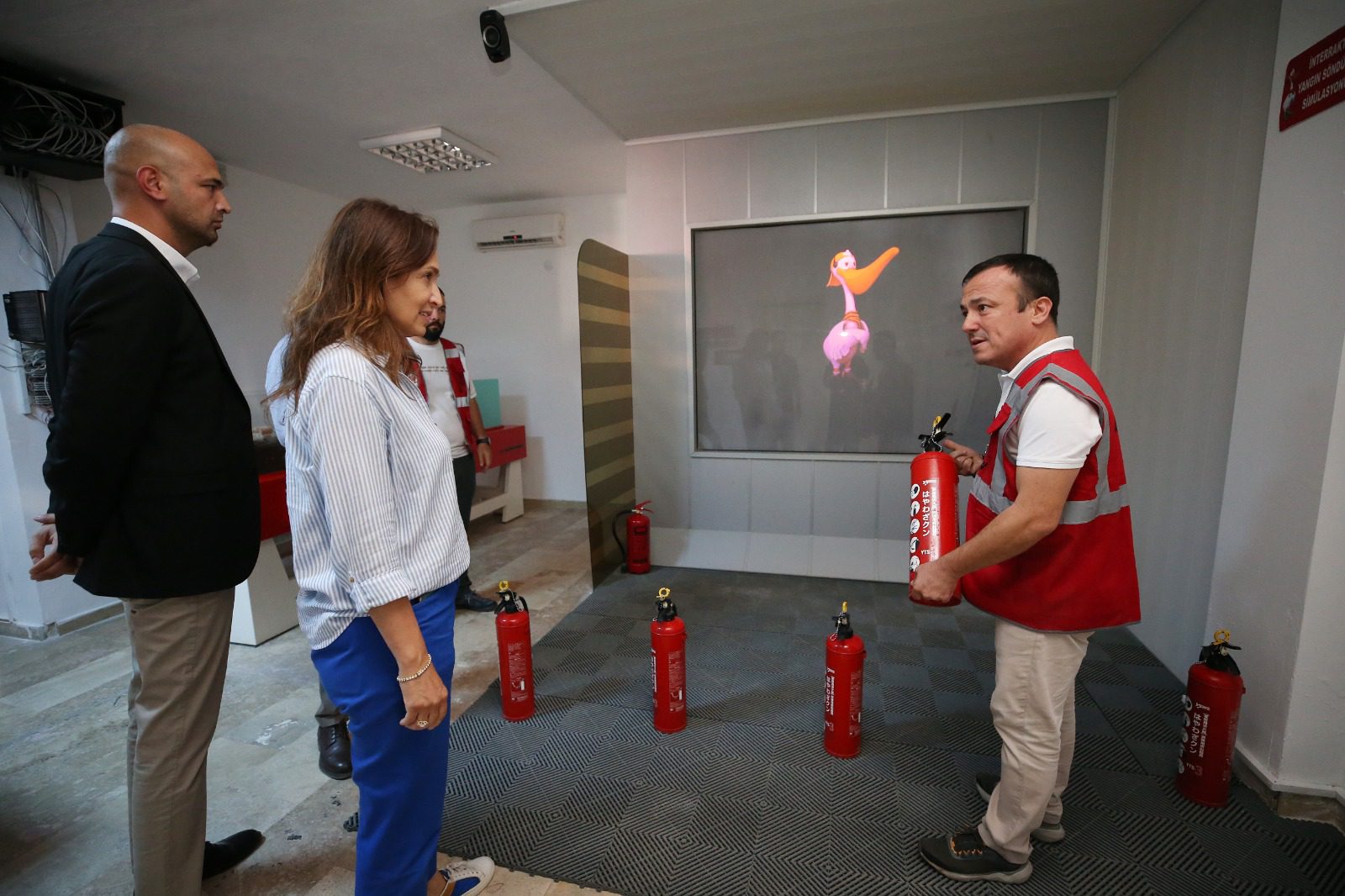 Karşıyaka’da okullara yönelik afet farkındalık eğitimleri başladı