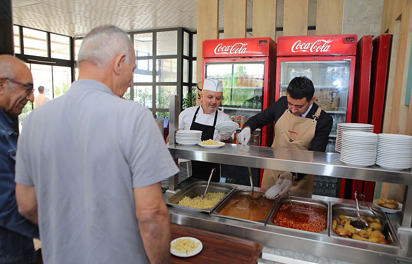 Bayraklı’da üçüncü kent lokantası açıldı