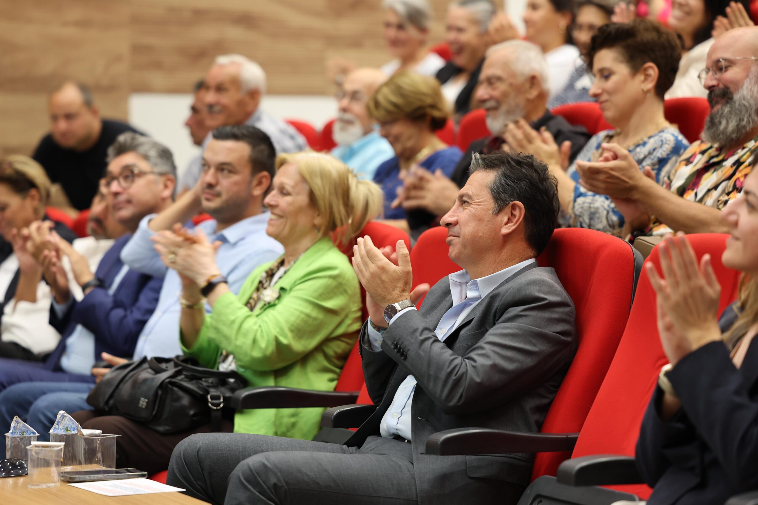 Muğla Büyükşehir Belediyesi Ev Sahipliğinde Düzenlenen Nazım Belgeseli Büyük İlgi Gördü