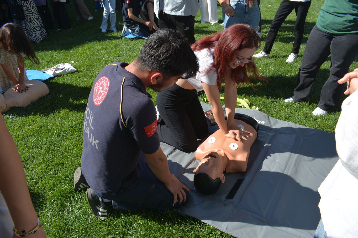 Prof. Dr. Ekşi “Ani kalp durmalarında ilk 5 dakika çok önemli”