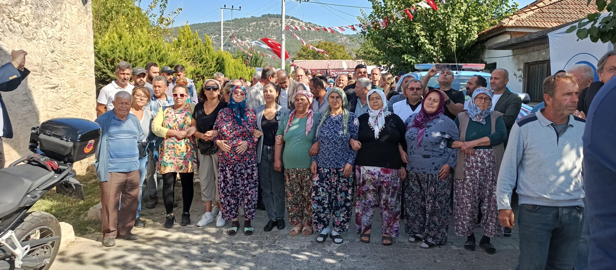 Efes Selçuk JES’e ‘hayır’ dedi: Halk geçit vermedi!