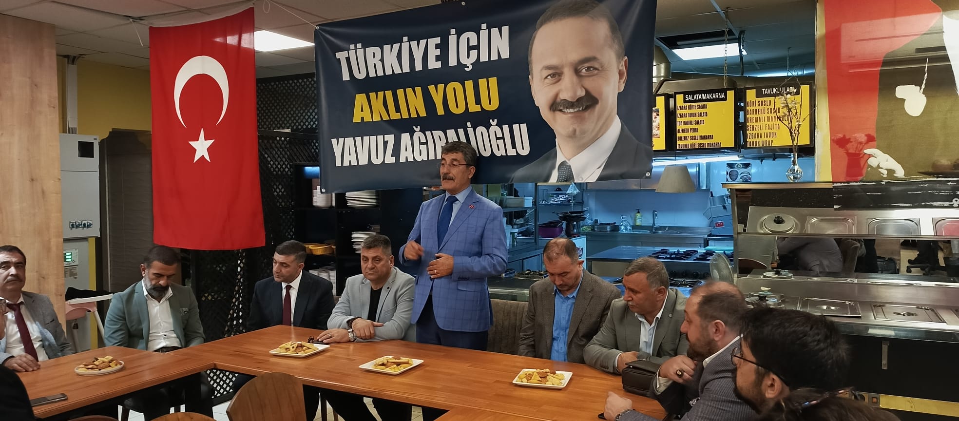 AĞIRALİOĞLUNUN KURMAYLARI İZMİR’DE