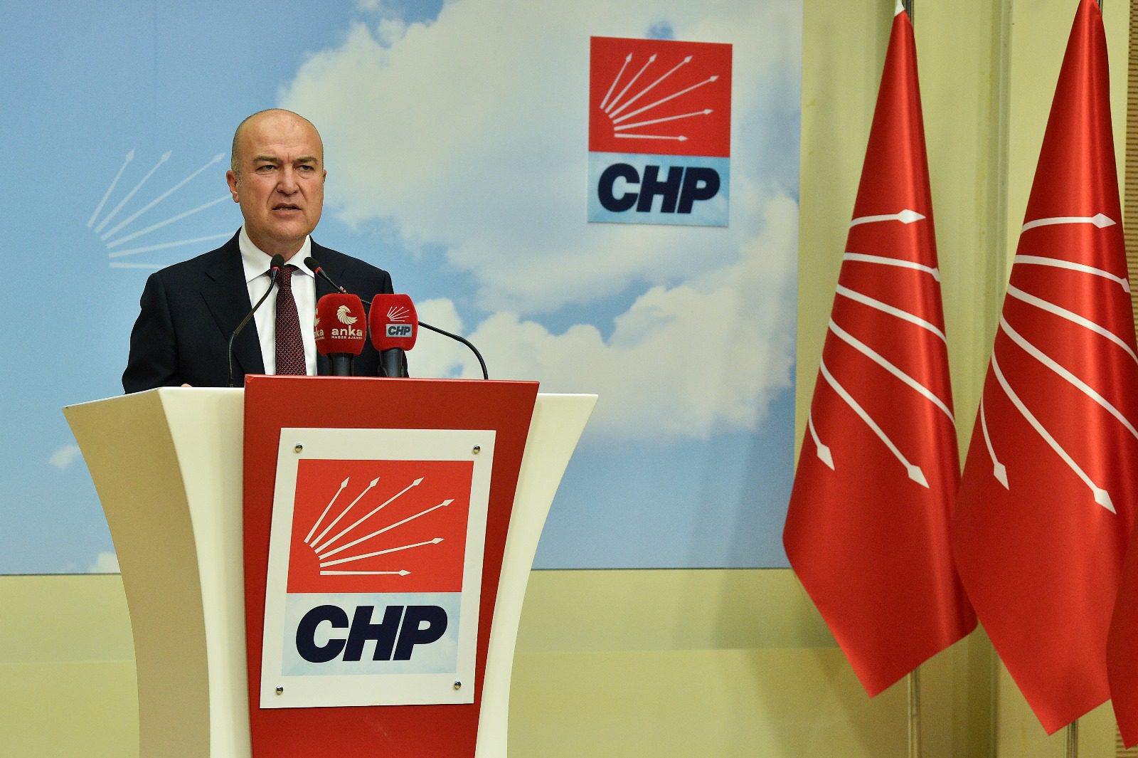 CHP’li Bakan: “Varlıkları da yaptıkları da yasa dışı olan bu Cumhuriyet düşmanlarıyla mücadelemizi sürdüreceğiz!”