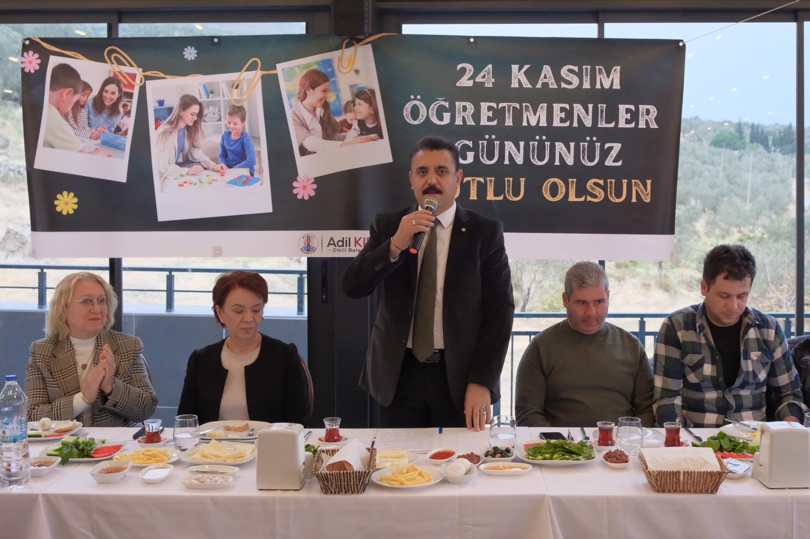 Başkan Kırgöz, öğretmenler ile kahvaltıda buluştu