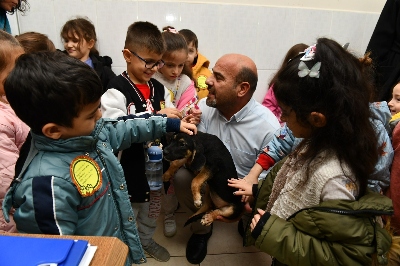 Çocuklar Hayvanları Seviyor, Çiğli’de Sevgi Büyüyor