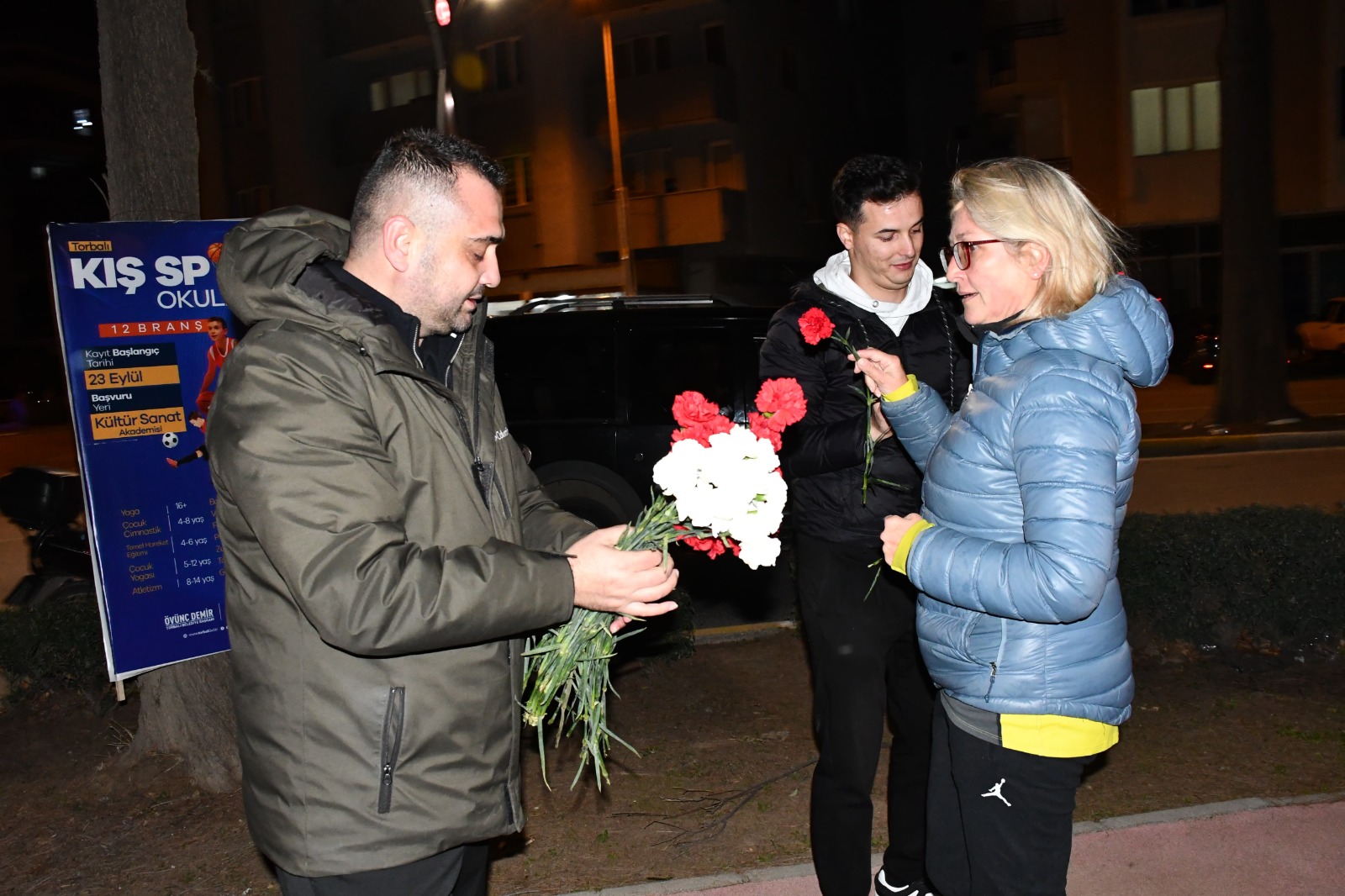 Torbalı Belediyesi kadına şiddete karşı farkındalık oluşturdu!