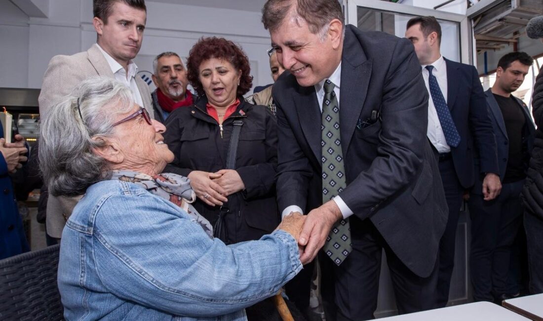 İzmir Büyükşehir Belediye Başkanı