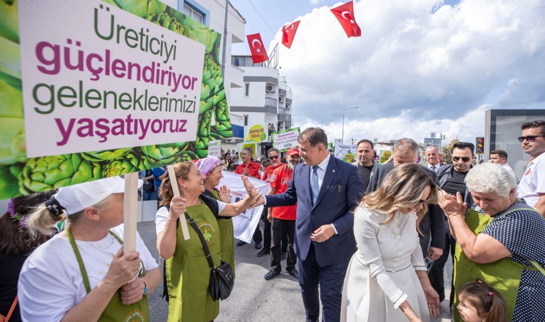 Ekonomik krize rağmen İzmir’de yatırımlar aksamadı. Ulaşımı ve trafiği rahatlatacak