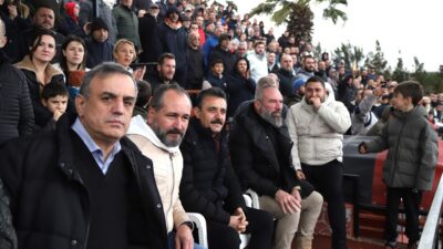 Dikili Belediyespor  şampiyonluğunu ilan etti