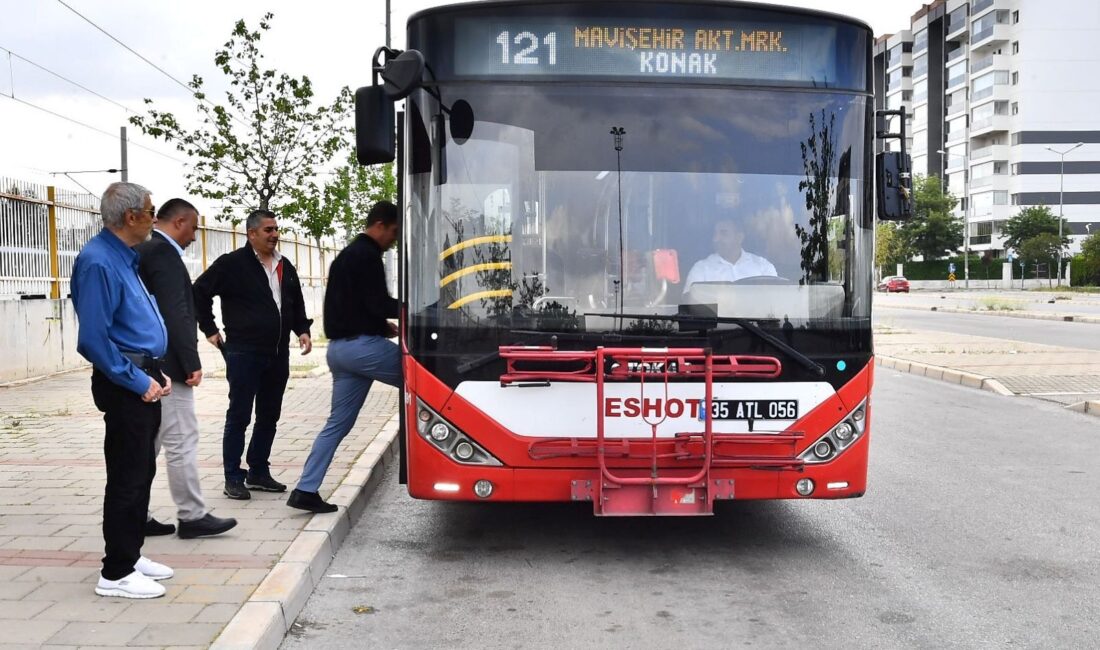 İzmir Büyükşehir Belediye Başkanı