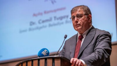 “Yerel Reform Buluşmaları”nda konuşan İzmir Büyükşehir Belediye Başkanı Dr. Cemil