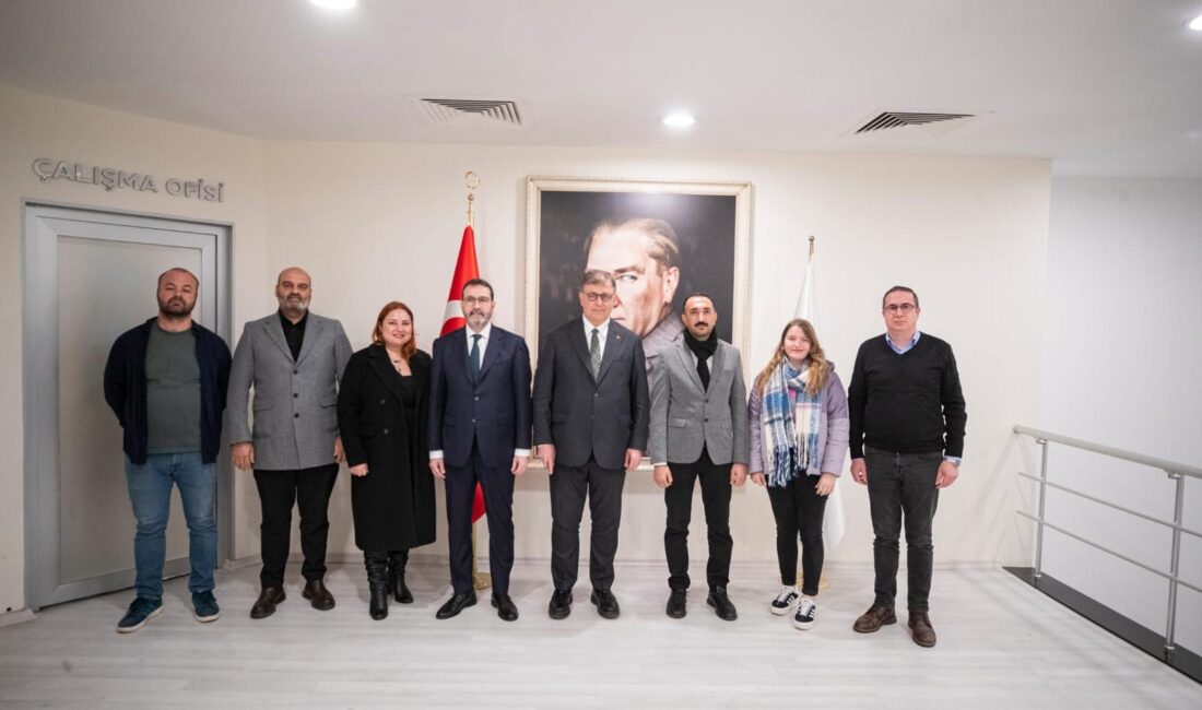 İzmir Büyükşehir Belediye Başkanı Dr. Cemil Tugay, Tüm Belediye ve