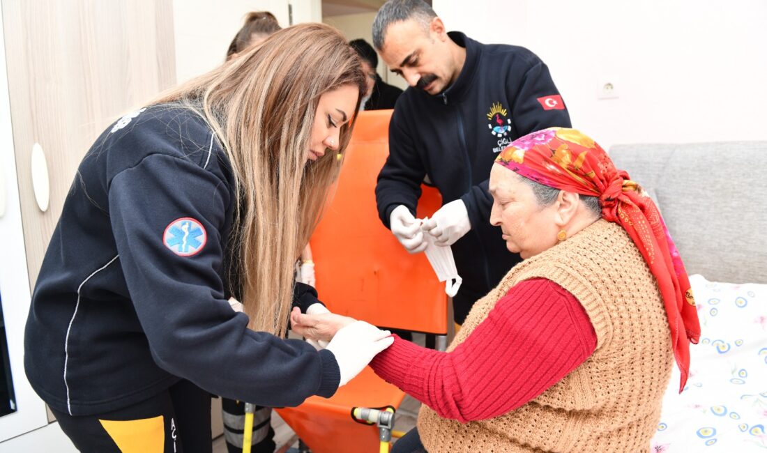 Çiğli Belediyesi, vatandaşlara yönelik sağlık ve sosyal destek hizmetlerinde öncü