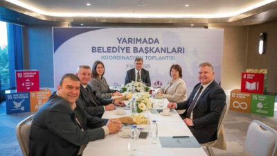 Yarımada Belediye Başkanları Koordinasyon Toplantısı, Çeşme Belediyesi ev sahipliğinde gerçekleştirildi.