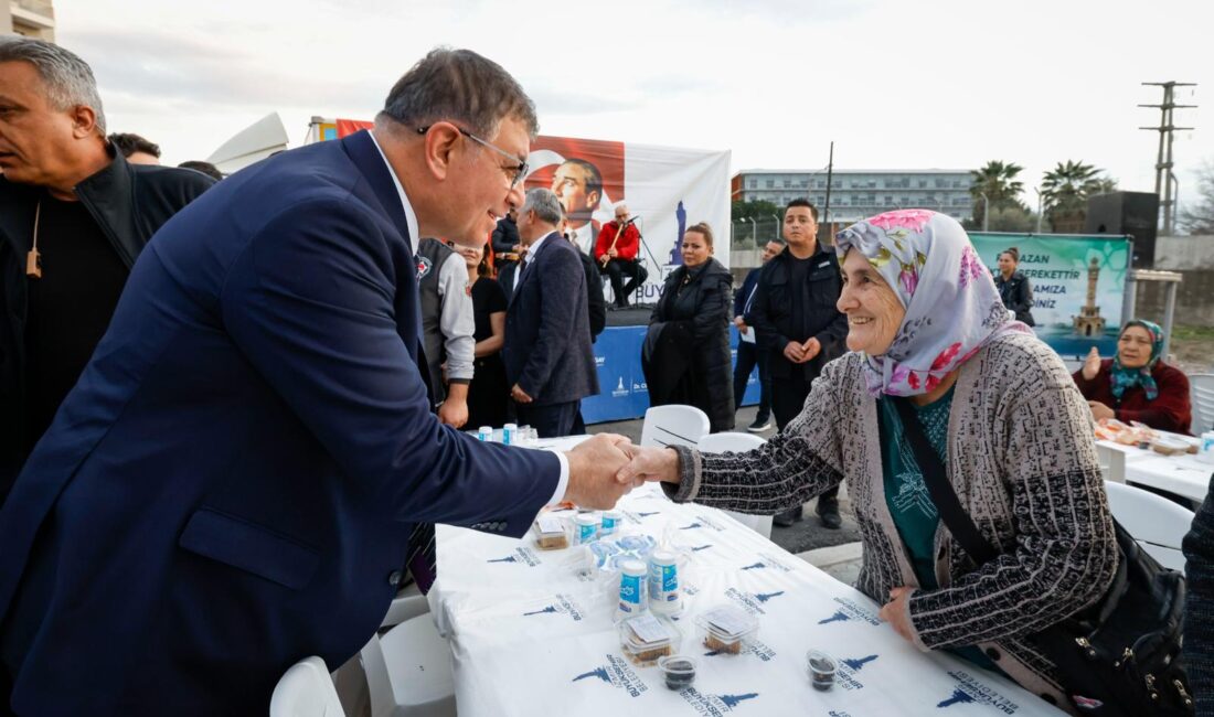 İzmir Büyükşehir Belediye Başkanı Dr. Cemil Tugay, ramazan ayında Büyükşehir